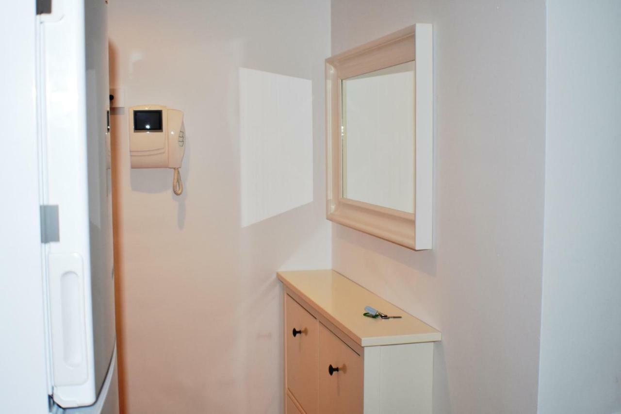 Apartament Sergi อัมโบสตา ภายนอก รูปภาพ
